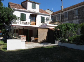  Guesthouse Trogir Proto  Трогир